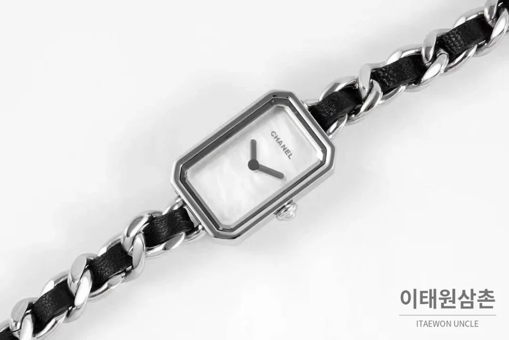 샤넬 프리미에르 스틸 블랙다이얼 쿼츠 23.6mm 블랙 가죽 스트랩 실버 베젤
