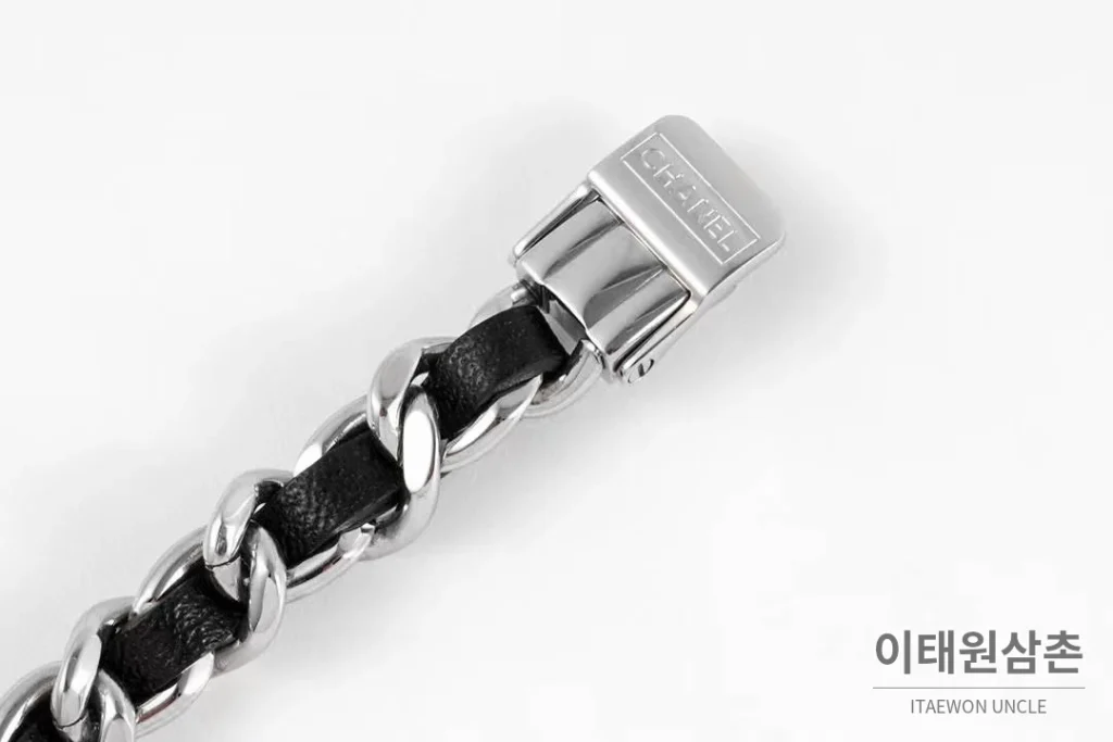 샤넬 프리미에르 스틸 블랙다이얼 쿼츠 23.6mm 블랙 가죽 스트랩 실버 베젤