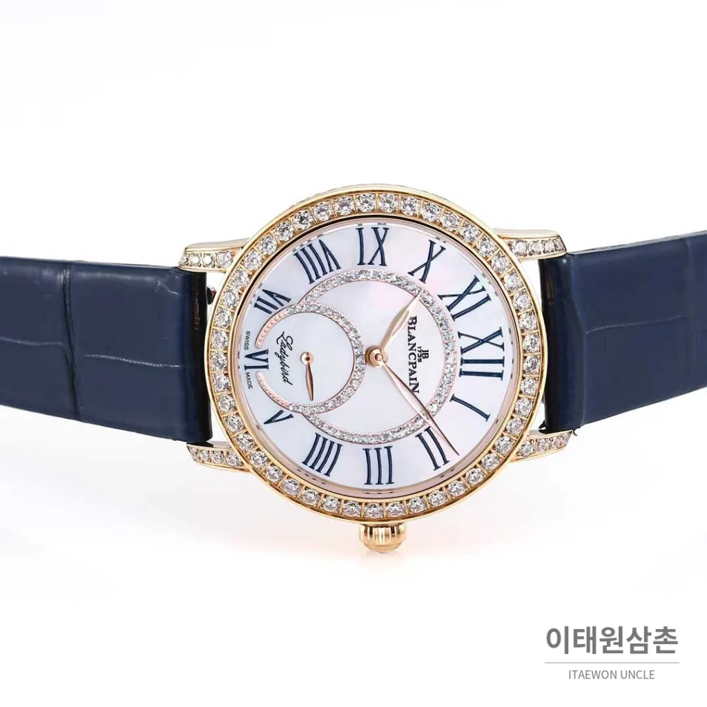 쇼파드 해피스포트 스틸 다이아몬드 자개다이얼 플로팅젬 오토매틱 36mm 화이트 네이비 가죽 스트랩 로즈골드 베젤