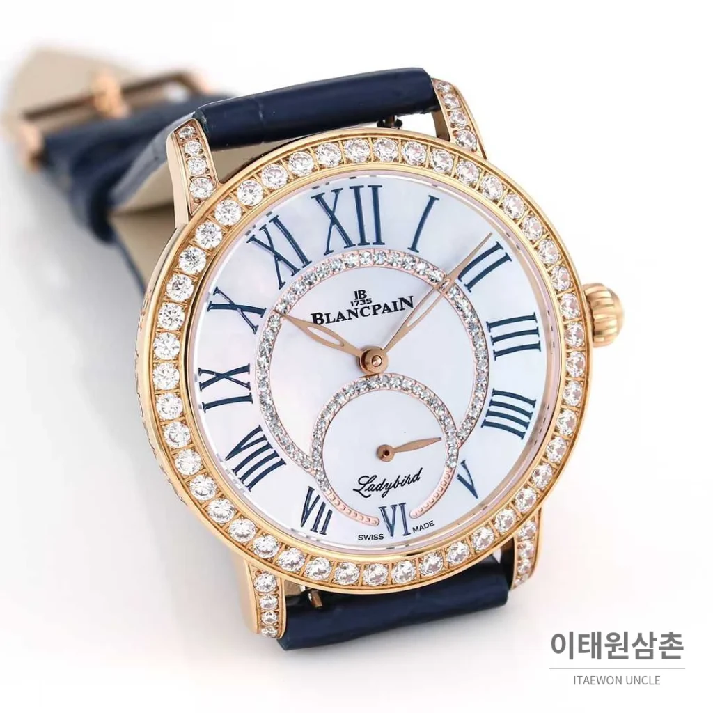 쇼파드 해피스포트 스틸 다이아몬드 자개다이얼 플로팅젬 오토매틱 36mm 화이트 네이비 가죽 스트랩 로즈골드 베젤