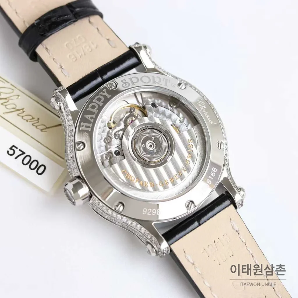 쇼파드 해피스포트 스틸 다이아몬드 자개다이얼 플로팅젬 오토매틱 36mm 화이트 블랙 가죽 스트랩 실버 베젤
