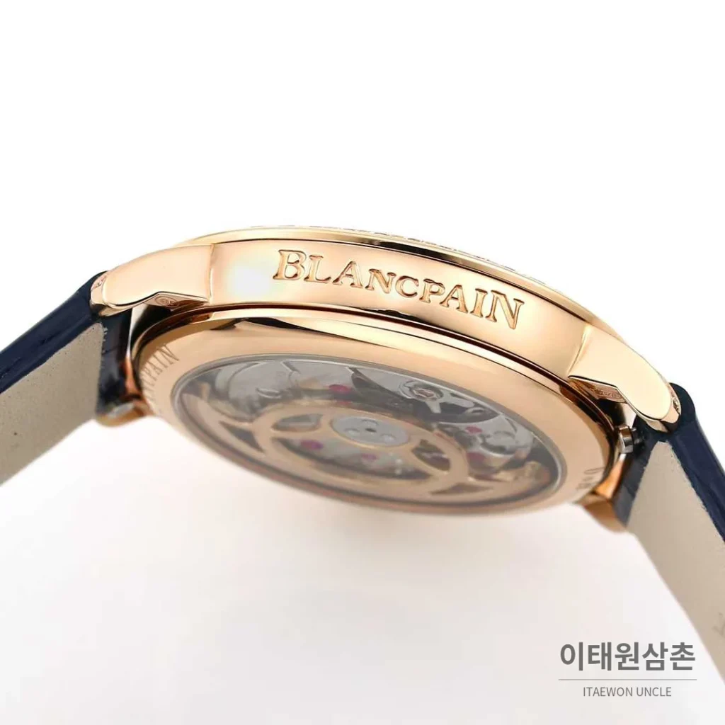 쇼파드 해피스포트 스틸 다이아몬드 자개다이얼 플로팅젬 오토매틱 36mm 화이트 네이비 가죽 스트랩 로즈골드 베젤