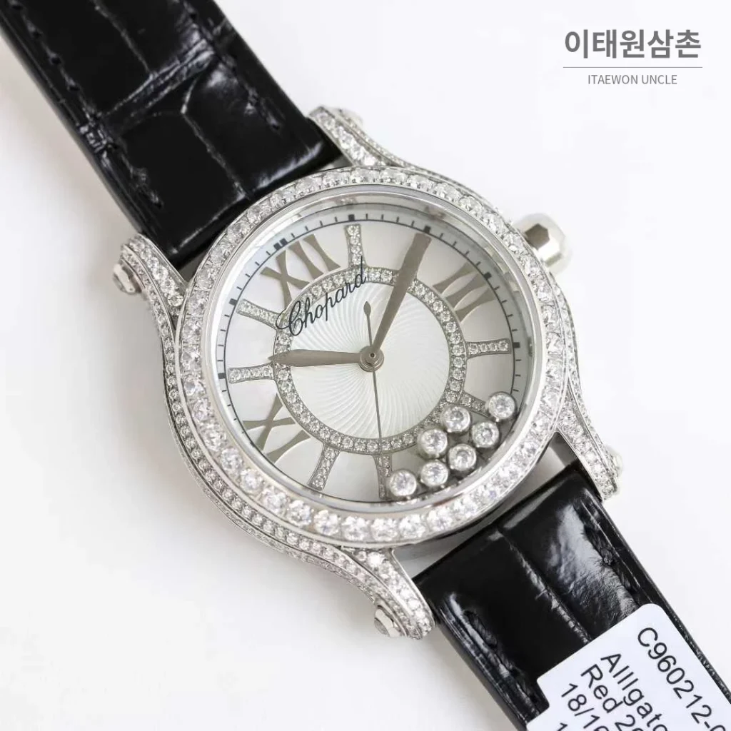 쇼파드 해피스포트 스틸 풀다이아 자개다이얼 플로팅젬 오토매틱 36mm 화이트 블랙 가죽 스트랩 실버 베젤