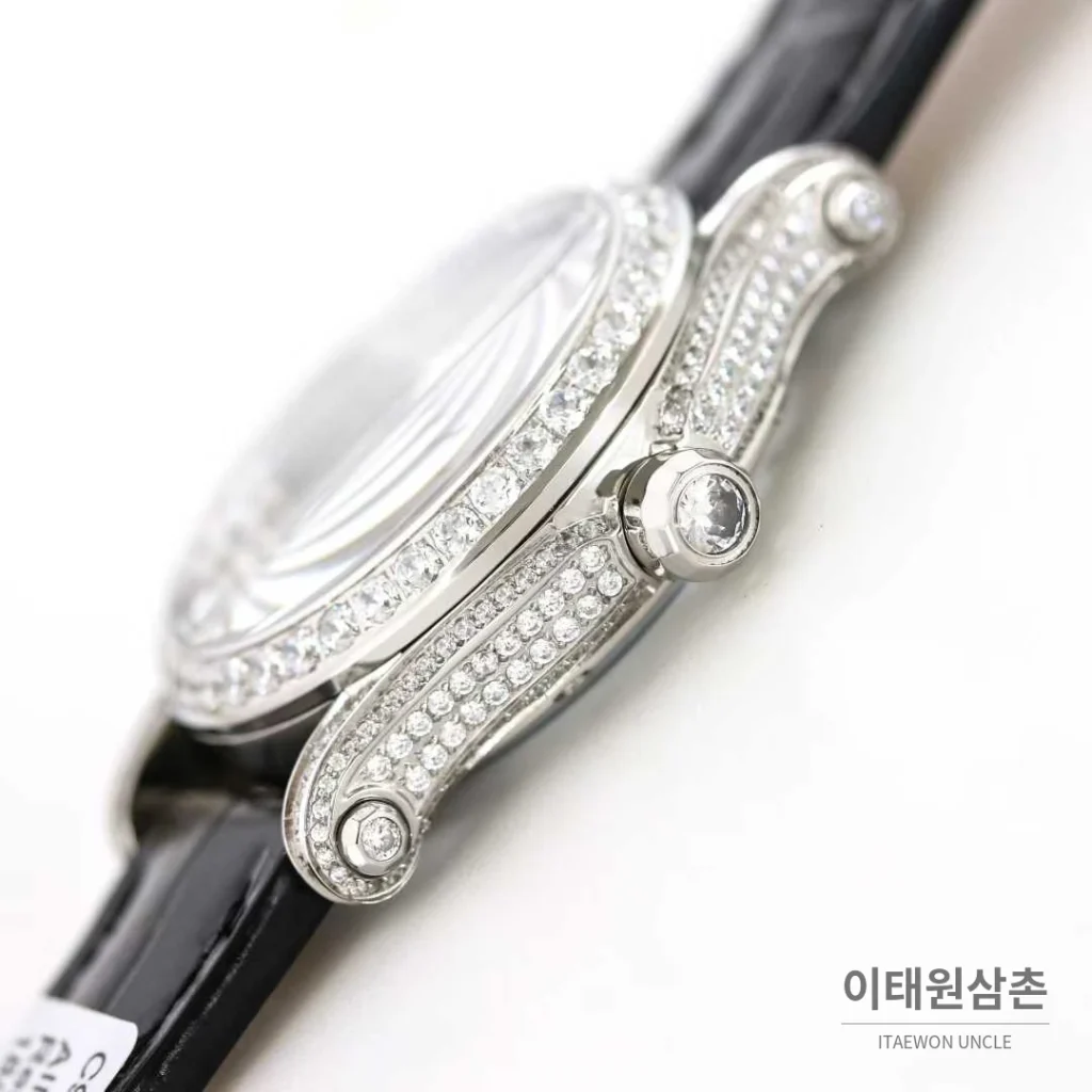 쇼파드 해피스포트 스틸 풀다이아 자개다이얼 플로팅젬 오토매틱 36mm 화이트 블랙 가죽 스트랩 실버 베젤