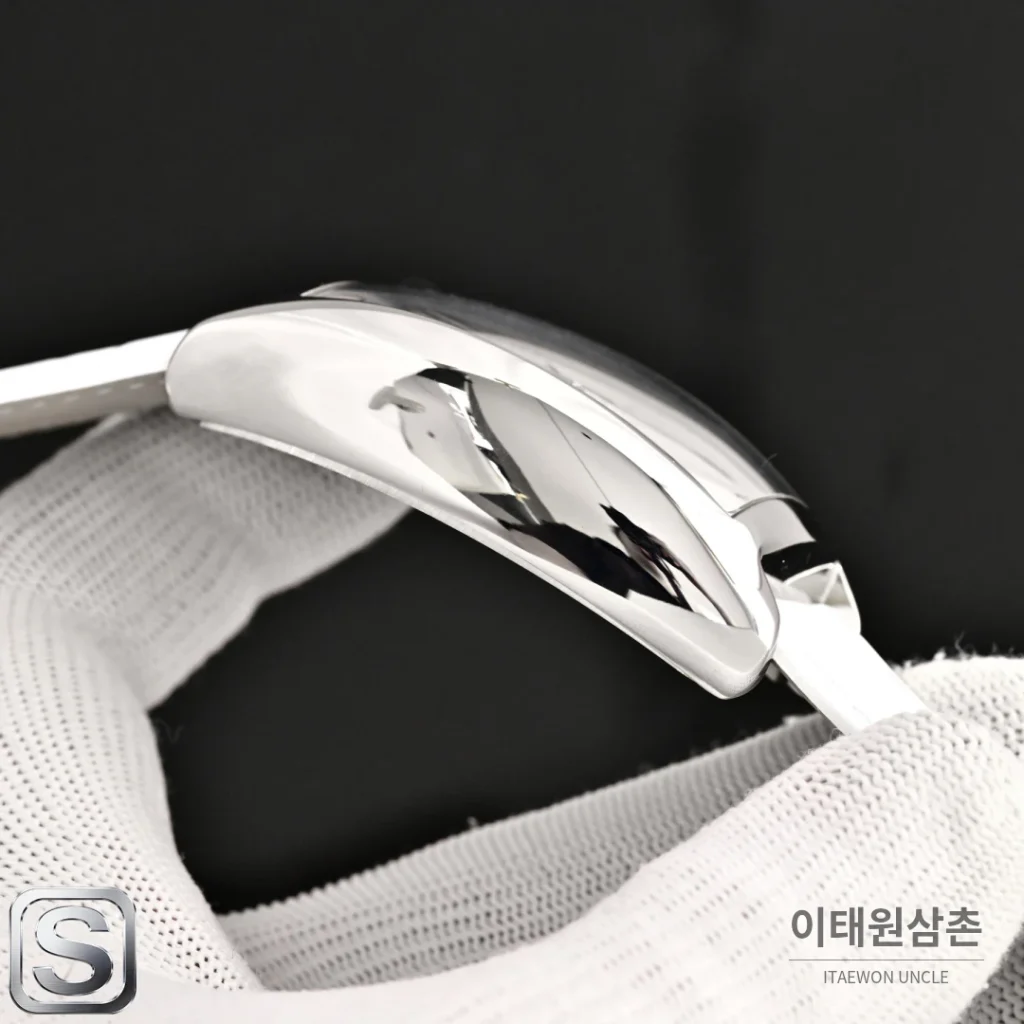 프랭크뮬러 카사블랑카 컴퍼스 다이얼 토노형 쿼츠 40mm 화이트 가죽 스트랩