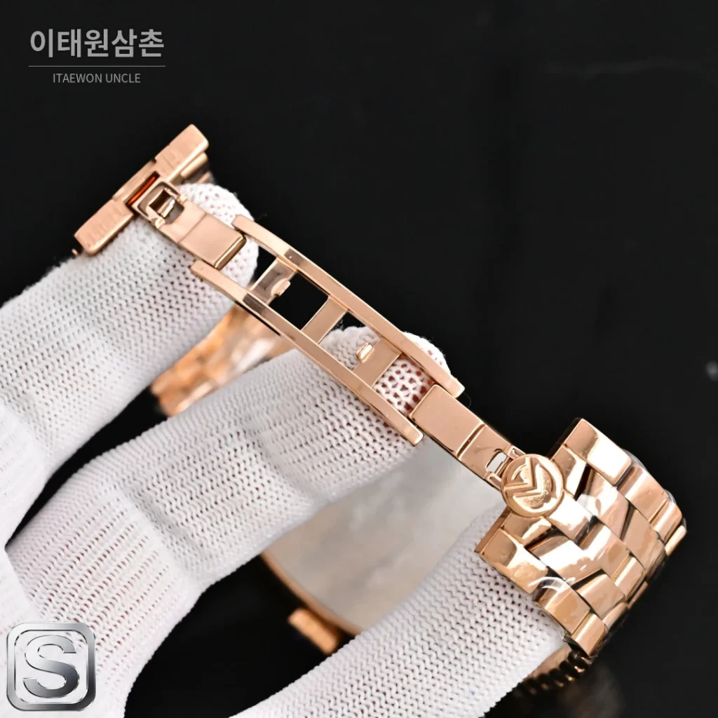 프랭크뮬러 롱아일랜드 릴레이 오토매틱 블랙 다이얼