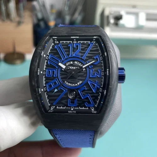 프랭크뮬러 방가드 오토매틱 45mm 블랙 다이얼 블루 러버 스트랩 프랭크뮬러 방가드 오토매틱 45mm 블랙 다이얼 블루 러버 스트랩