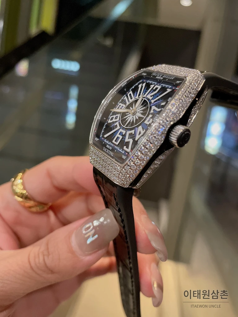 프랭크뮬러 뱅가드 요팅 다이아몬드세팅 러버레더 여성시계 42mm V32 블랙 다이얼