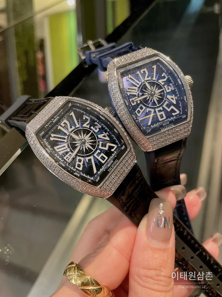 프랭크뮬러 뱅가드 요팅 다이아몬드세팅 러버레더 여성시계 42mm V32 블랙 다이얼