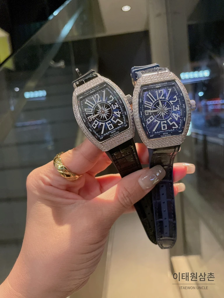 프랭크뮬러 뱅가드 요팅 다이아몬드세팅 러버레더 여성시계 42mm V32 블랙 다이얼