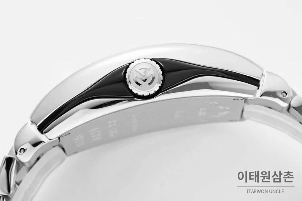 프랭크뮬러 뱅가드 요팅 스틸 블루다이얼 오토매틱 54mm 스틸 브레이슬릿 (2)
