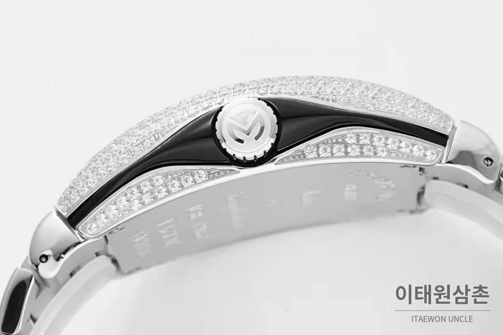 프랭크뮬러 뱅가드 요팅 스틸 블루다이얼 오토매틱 54mm 스틸 브레이슬릿 실버 베젤 (3)