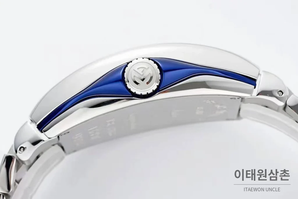 프랭크뮬러 뱅가드 요팅 스틸 블루다이얼 오토매틱 54mm 스틸 브레이슬릿