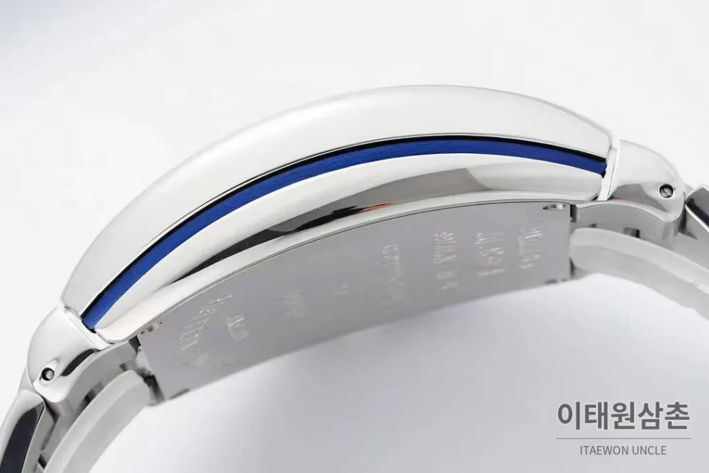프랭크뮬러 뱅가드 요팅 스틸 블루다이얼 오토매틱 54mm 스틸 브레이슬릿 블루 베젤