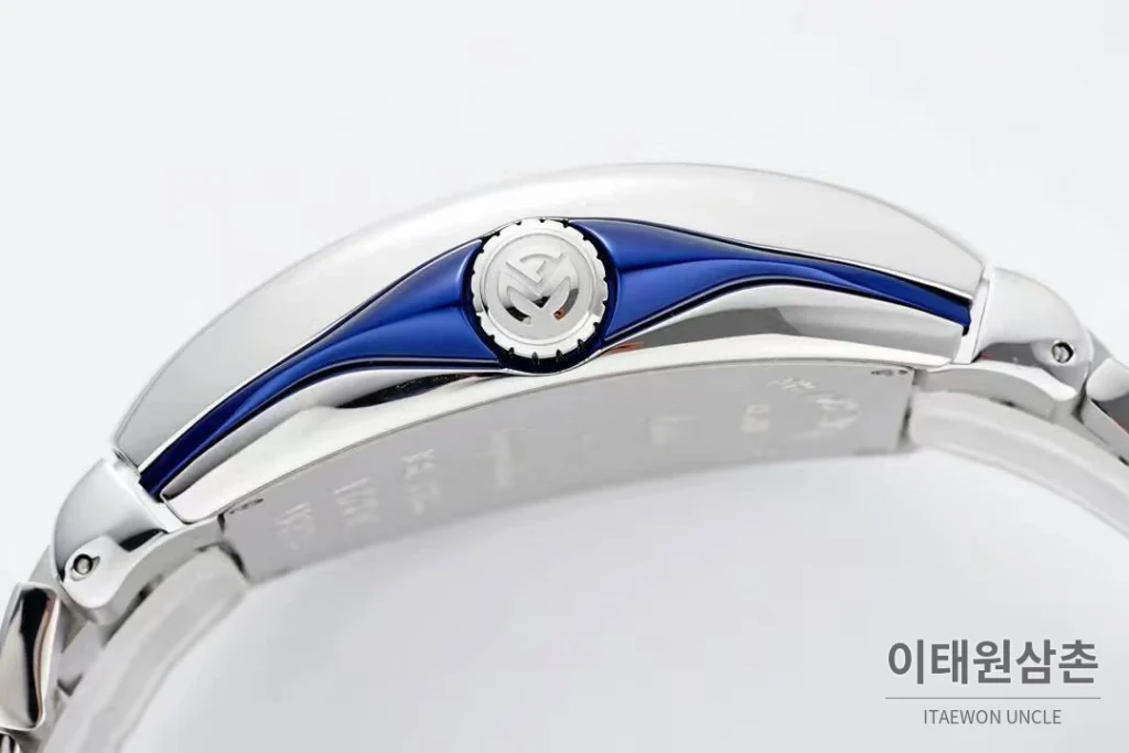 프랭크뮬러 뱅가드 요팅 스틸 블루다이얼 오토매틱 54mm 스틸 브레이슬릿 블루 베젤