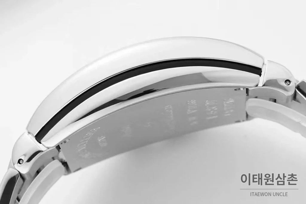 프랭크뮬러 뱅가드 요팅 스틸 블루다이얼 오토매틱 54mm 스틸 브레이슬릿 (2)