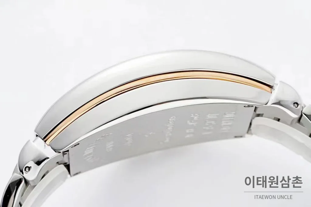 프랭크뮬러 뱅가드 요팅 스틸 블루다이얼 오토매틱 54mm 투톤 브레이슬릿 실버 베젤