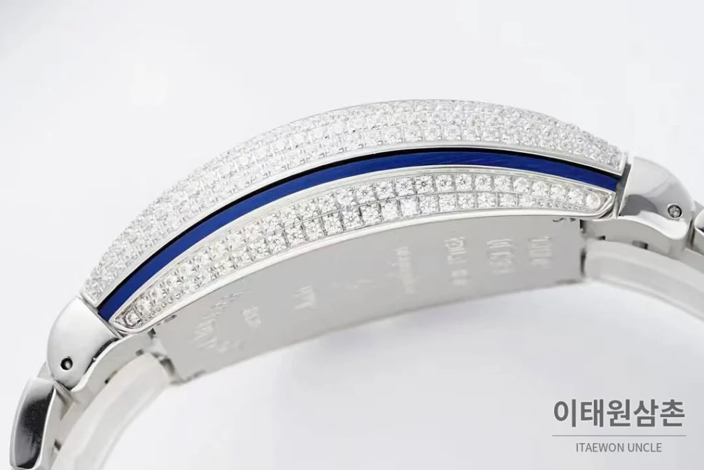 프랭크뮬러 뱅가드 요팅 스틸 블루다이얼 오토매틱 54mm 스틸 브레이슬릿 실버 베젤 (2)