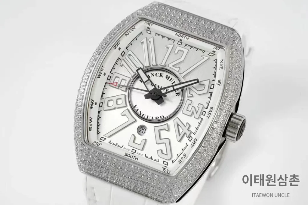 프랭크뮬러 뱅가드 요팅 V45 블루다이얼 오토매틱 54mm 화이트 러버 스트랩 실버 베젤