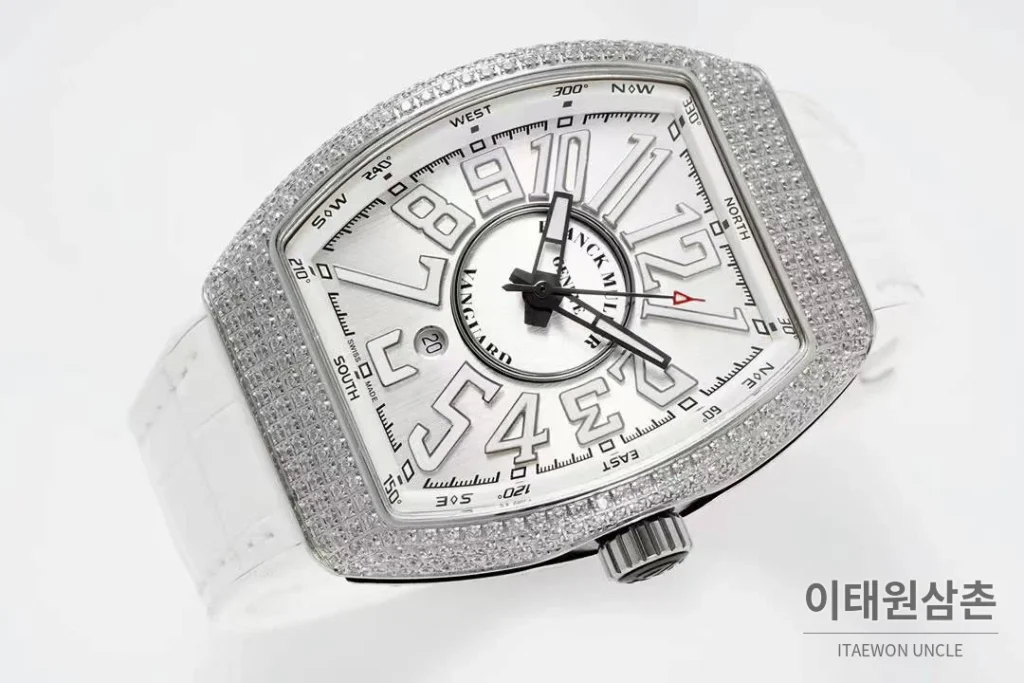 프랭크뮬러 뱅가드 요팅 V45 블루다이얼 오토매틱 54mm 화이트 러버 스트랩 실버 베젤