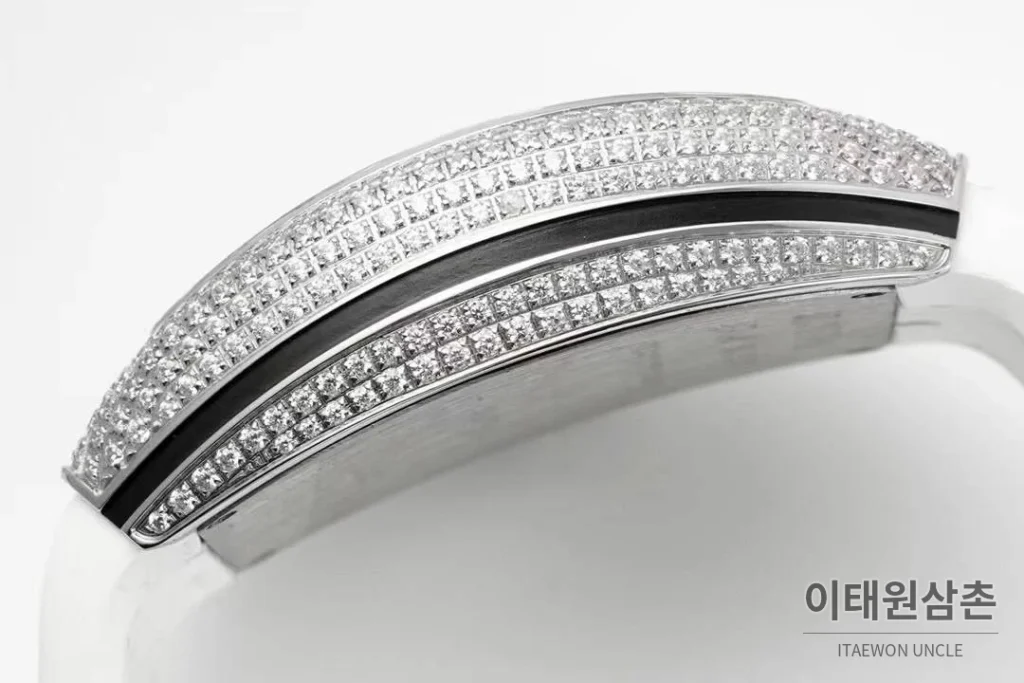 프랭크뮬러 뱅가드 요팅 V45 블루다이얼 오토매틱 54mm 화이트 러버 스트랩 실버 베젤