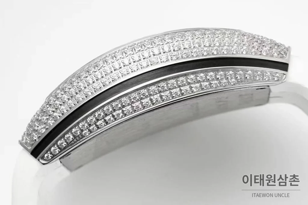 프랭크뮬러 뱅가드 요팅 V45 블루다이얼 오토매틱 54mm 화이트 러버 스트랩 실버 베젤 (2)