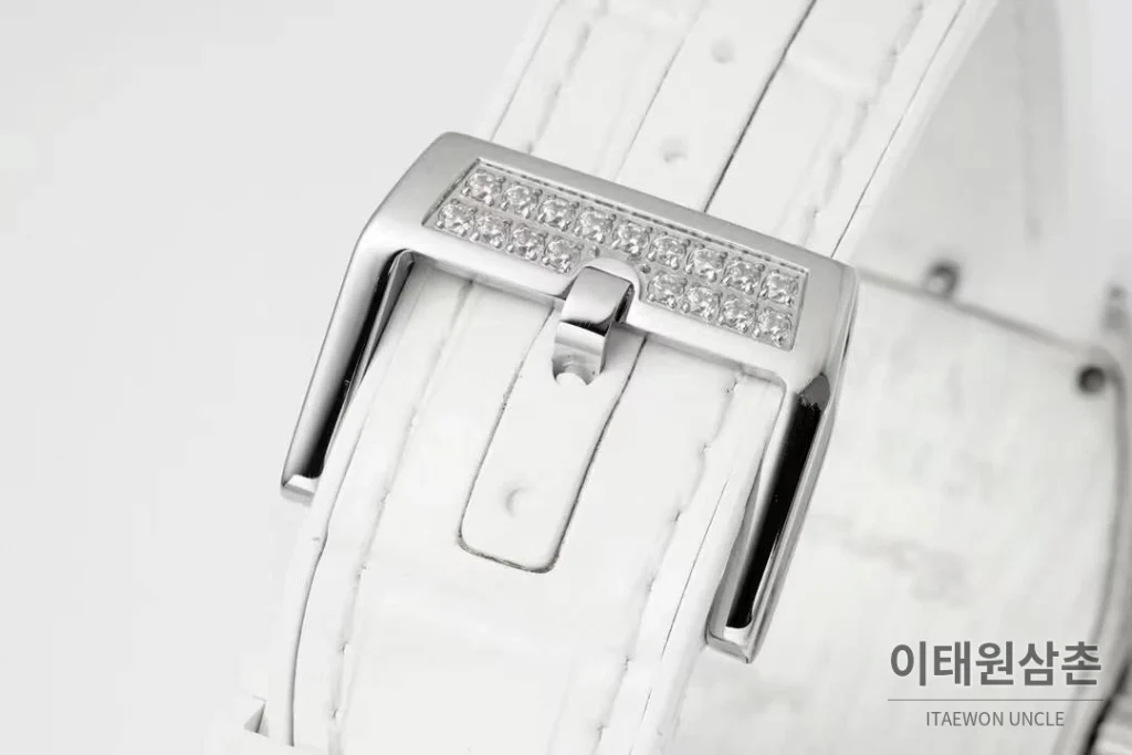 프랭크뮬러 뱅가드 요팅 V45 블루다이얼 오토매틱 54mm 화이트 러버 스트랩 실버 베젤