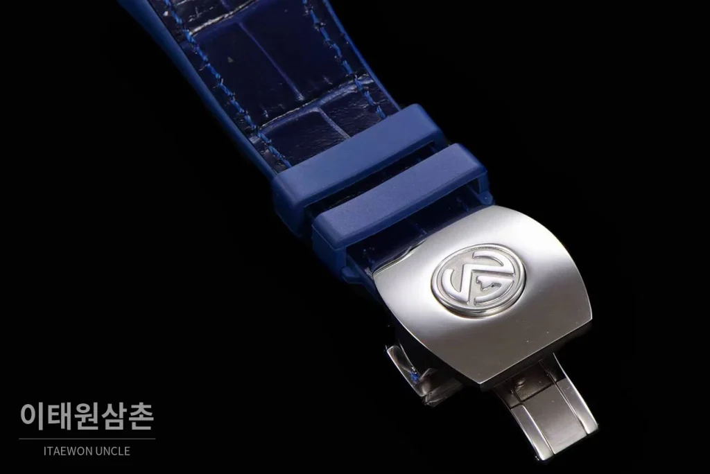프랭크뮬러 뱅가드 요팅 V45 블루 다이얼 크로노그래프 오토매틱 54mm 블루 가죽 스트랩