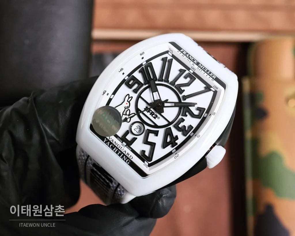 프랭크뮬러 V45 오토매틱 45mm 화이트 다이얼