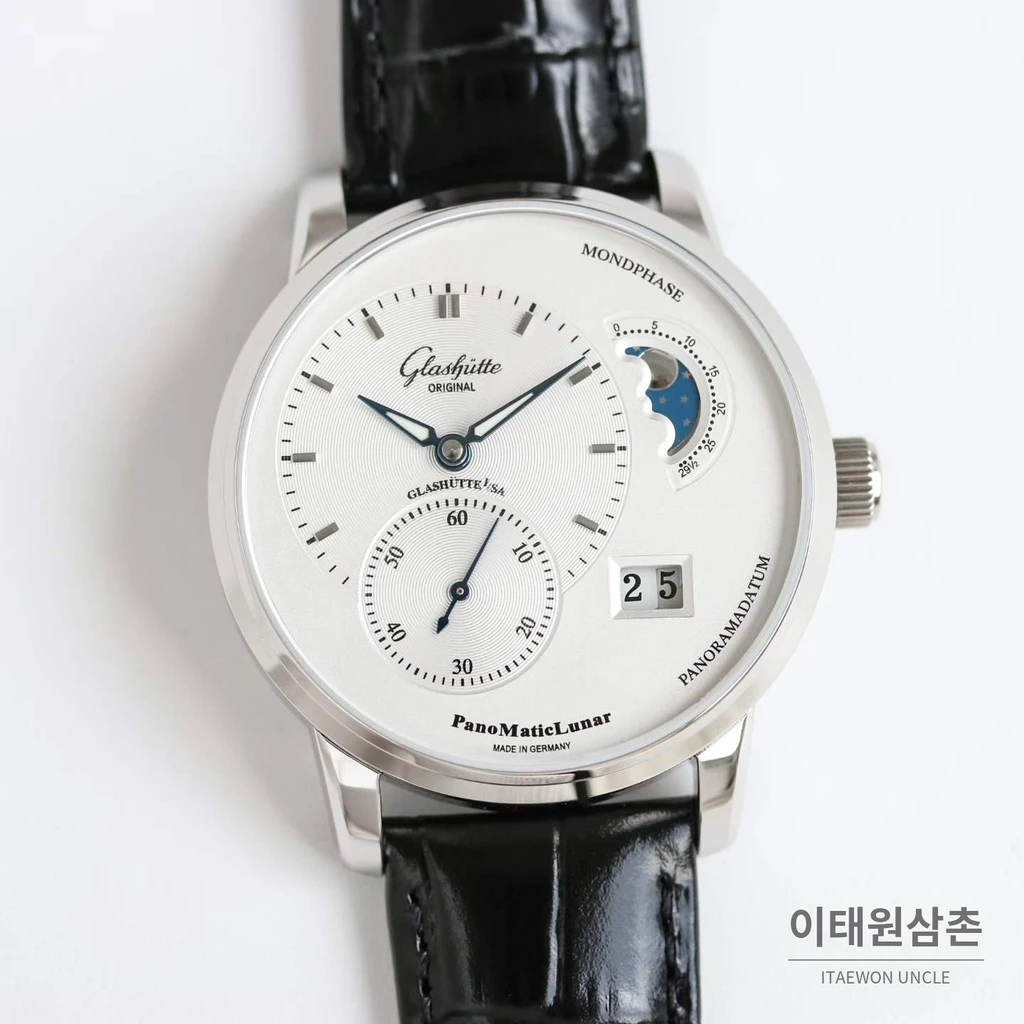 글라슈테오리지널 오프센터 문페이즈 빅데이트 오토매틱 워치 40mm 네이비 다이얼 블랙 가죽 스트랩