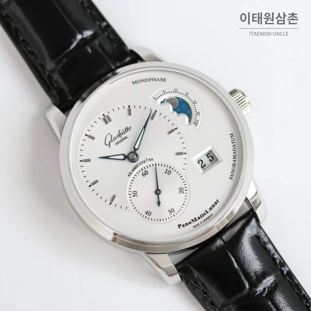 글라슈테오리지널 오프센터 문페이즈 빅데이트 오토매틱 워치 40mm 네이비 다이얼 블랙 가죽 스트랩