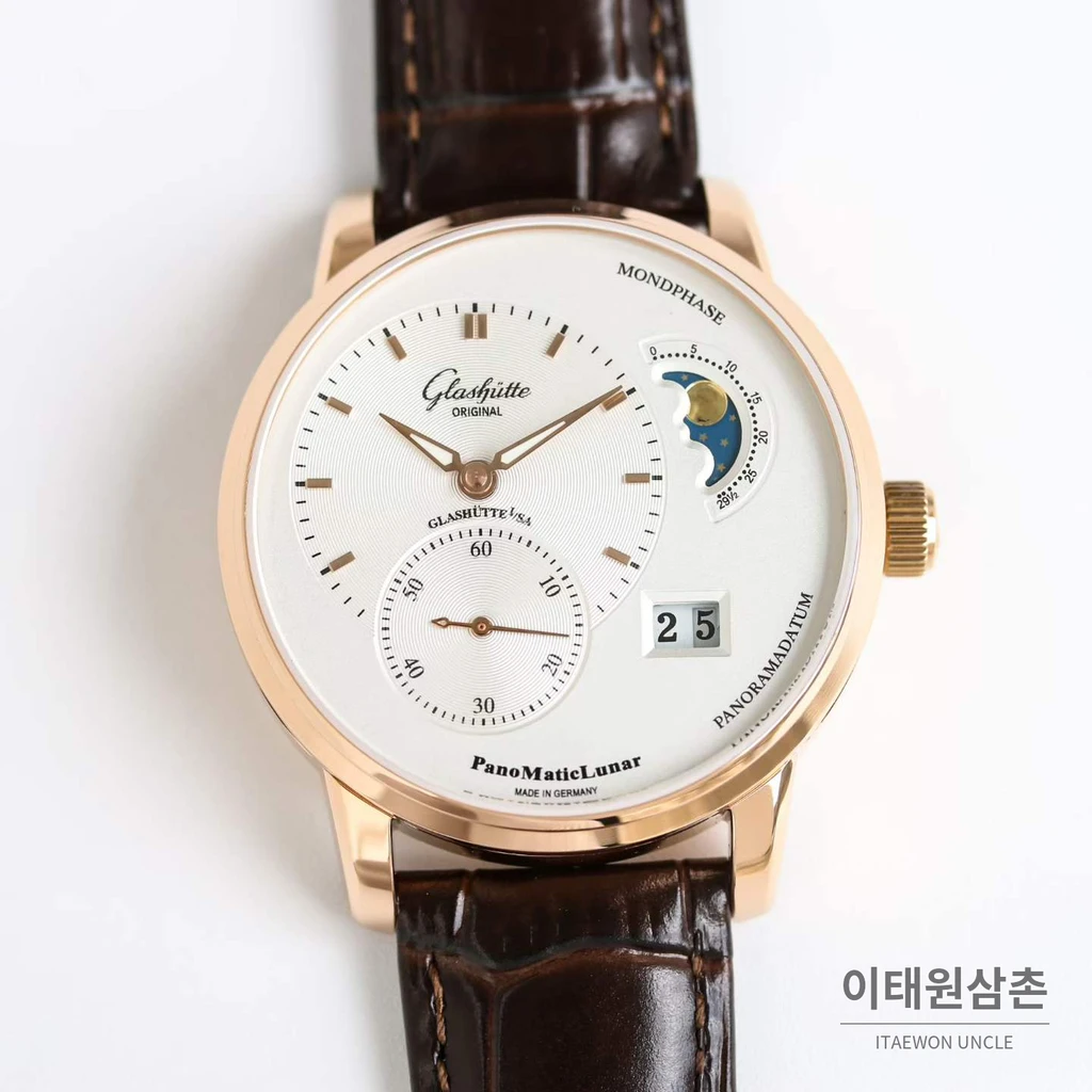 글라슈테오리지널 오프센터 문페이즈 빅데이트 오토매틱 워치 40mm 네이비 다이얼 네이비 가죽 스트랩