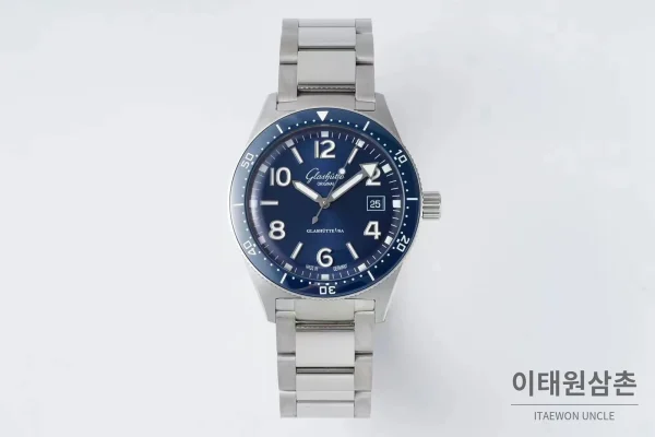 글라슈테 오리지널 씨큐 스틸 블랙다이얼 다이버 오토매틱 43mm (2) 글라슈테오리지널 오리지널 씨큐 스틸 블랙다이얼 다이버 오토매틱 43mm 스틸 브레이슬릿 네이비 베젤