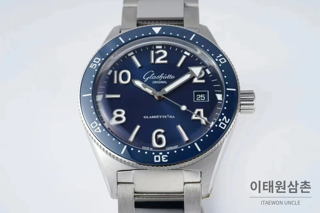글라슈테오리지널 오리지널 씨큐 스틸 블랙다이얼 다이버 오토매틱 43mm 스틸 브레이슬릿 네이비 베젤