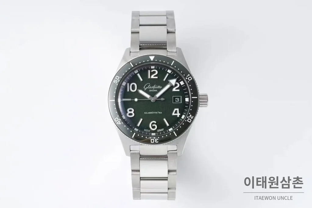 글라슈테오리지널 리지널 씨큐 스틸 블랙다이얼 다이버 오토매틱 43mm