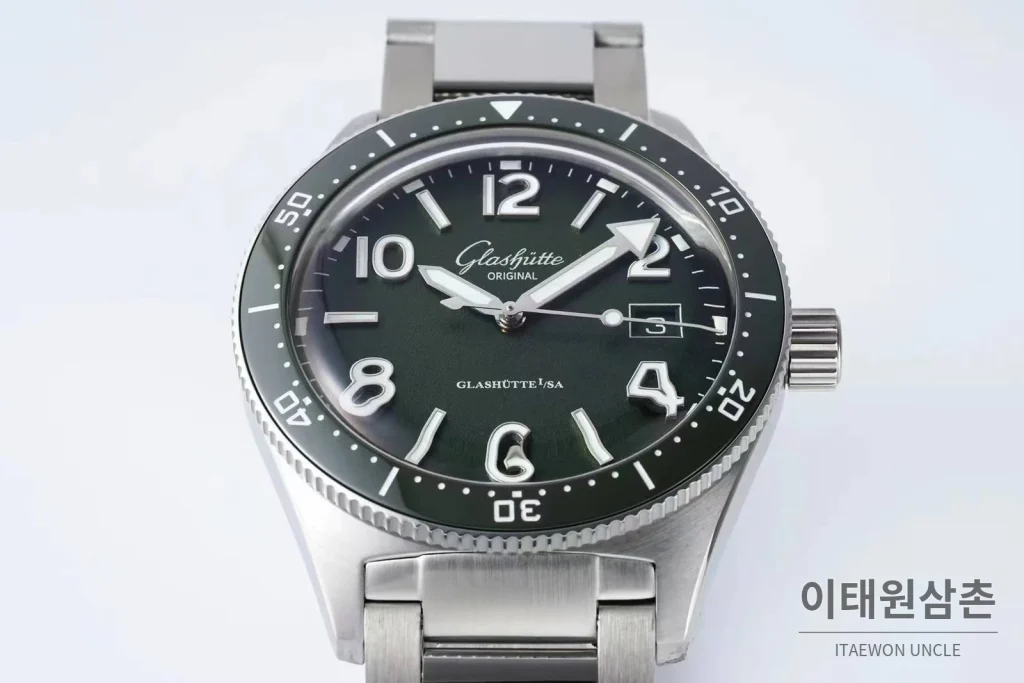 글라슈테오리지널 리지널 씨큐 스틸 블랙다이얼 다이버 오토매틱 43mm