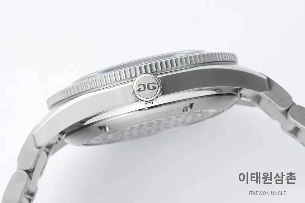 글라슈테오리지널 오리지널 씨큐 스틸 블랙다이얼 다이버 오토매틱 43mm 스틸 브레이슬릿 블랙 베젤