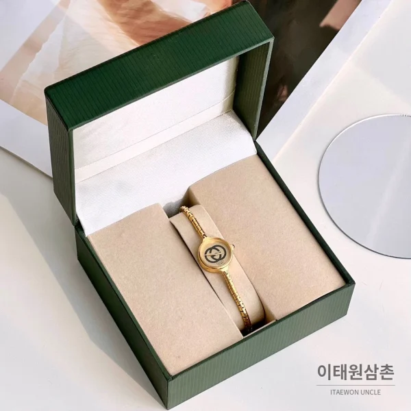 구찌 쿼츠 23mm 샴페인 다이얼