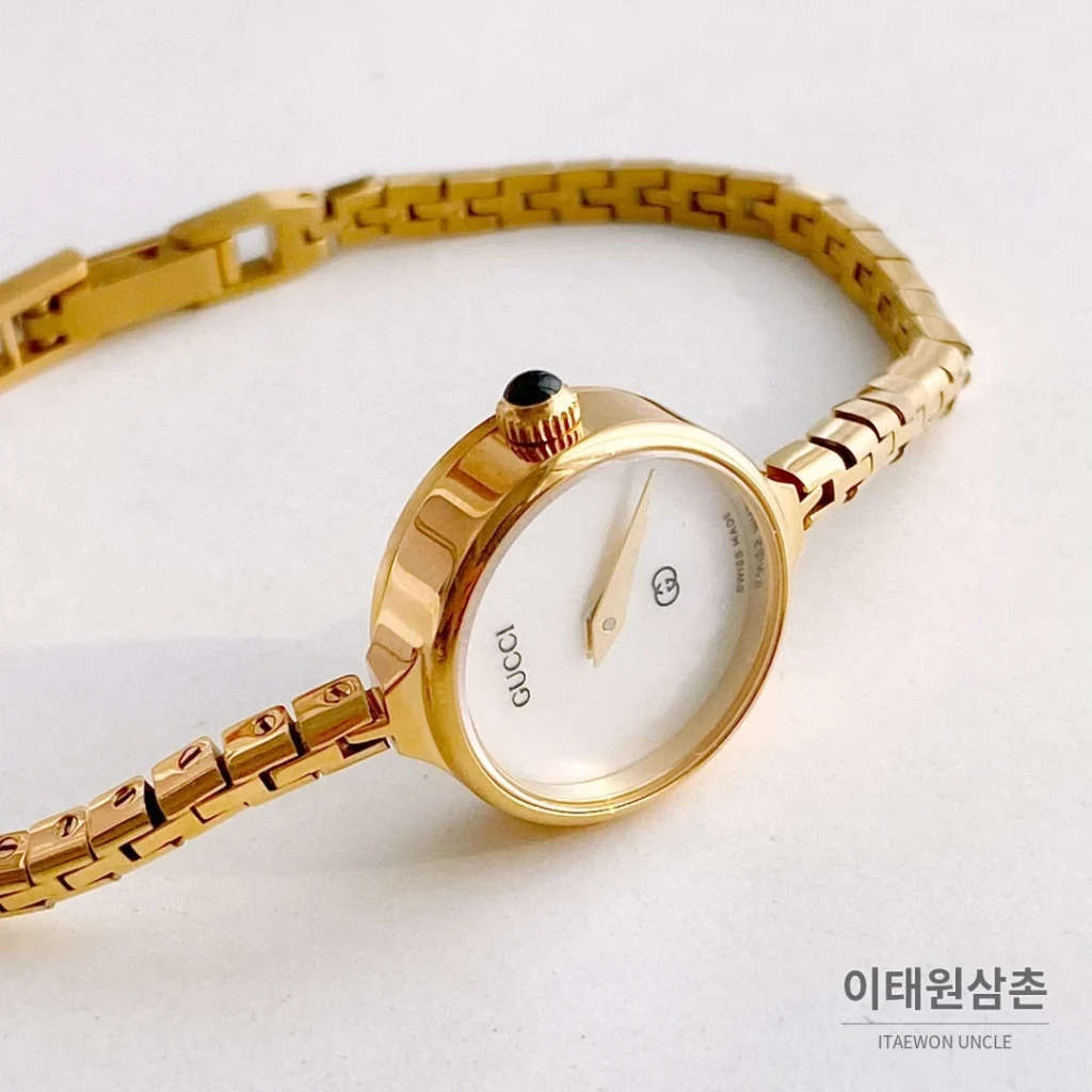 구찌 쿼츠 23mm 자개 다이얼