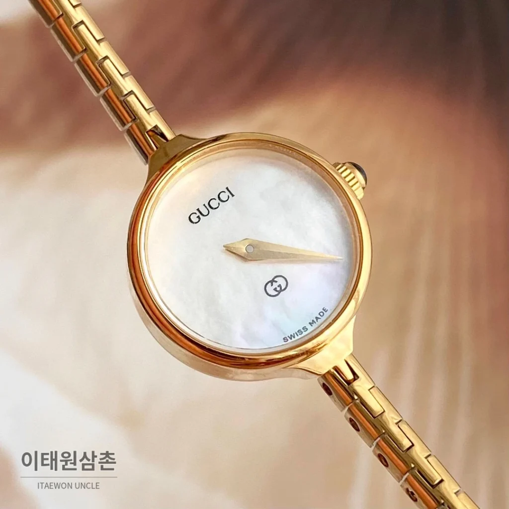 구찌 쿼츠 23mm 자개 다이얼