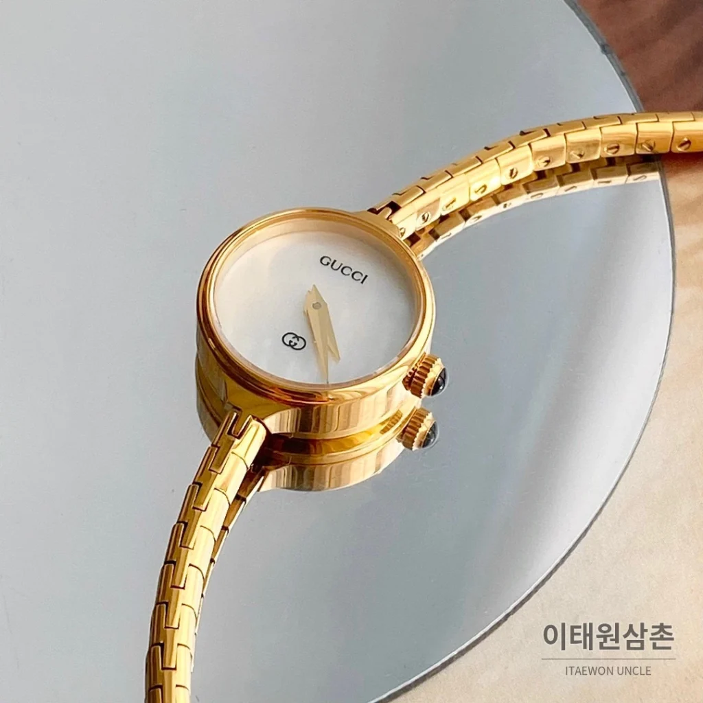 구찌 쿼츠 23mm 자개 다이얼