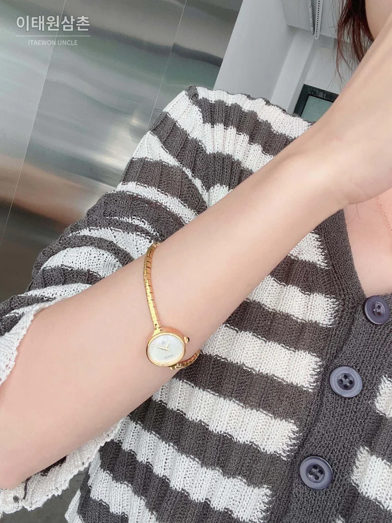 구찌 쿼츠 23mm 자개 다이얼