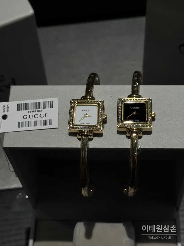 구찌 스퀘어 스틸 자개 다이얼 브레이슬릿 쿼츠 20mm (4)
