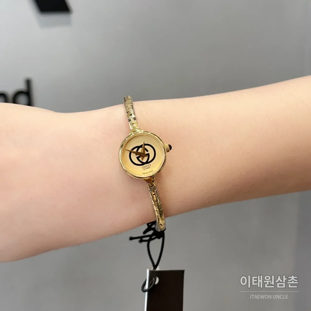 구찌 빈티지 스틸 브레이슬릿 미니멀 쿼츠 23mm