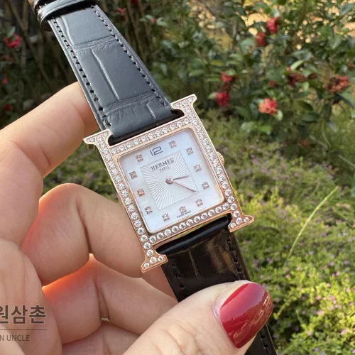 에르메스 H 시리즈 쿼츠 자개 다이얼 블랙 가죽 스트랩 로즈골드 베젤