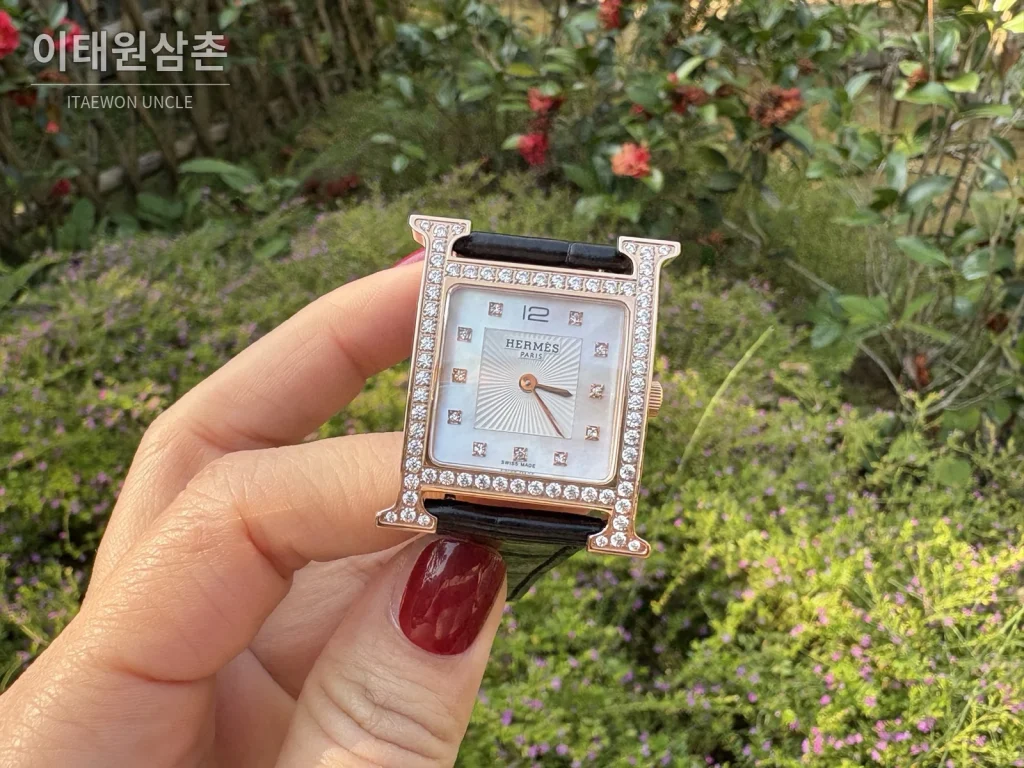 에르메스 H 시리즈 쿼츠 자개 다이얼 블랙 가죽 스트랩 로즈골드 베젤