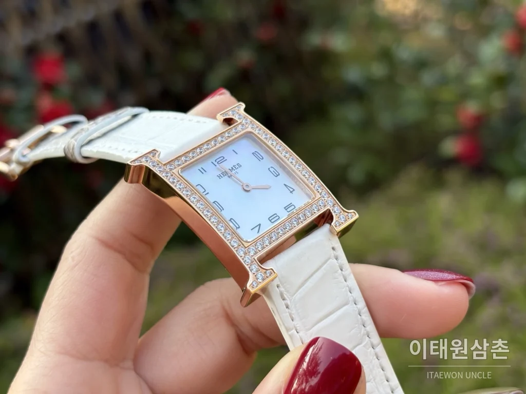 에르메스 H 시리즈 쿼츠 자개 다이얼 화이트 가죽 스트랩 로즈골드 베젤 (2)