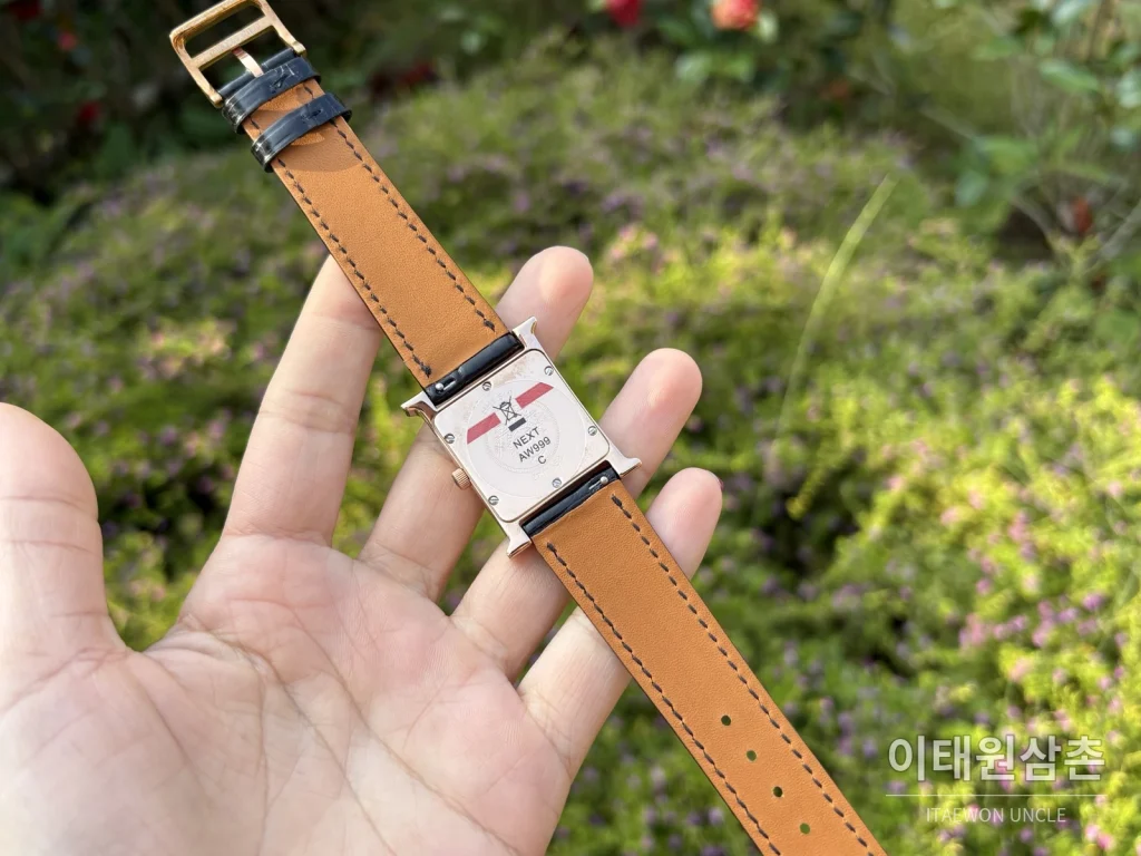 에르메스 H 시리즈 쿼츠 자개 다이얼 블랙 가죽 스트랩 로즈골드 베젤
