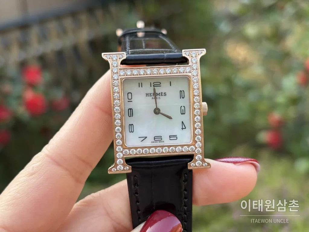 에르메스 H 시리즈 쿼츠 자개 다이얼 블랙 가죽 스트랩 로즈골드 베젤 (2)