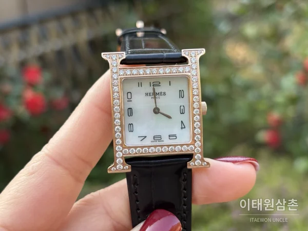 에르메스 H 시리즈 쿼츠 자개 다이얼 블랙 가죽 스트랩 로즈골드 베젤 (2)